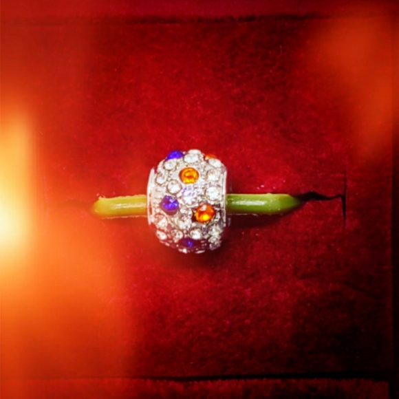 Charm - Picture 1 of 1